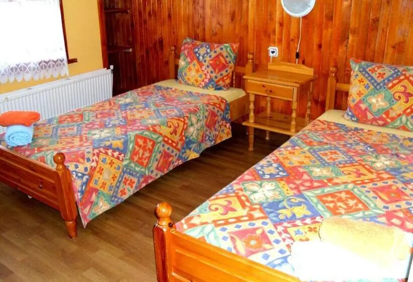 スタンダード４人部屋, Veselata Guest House