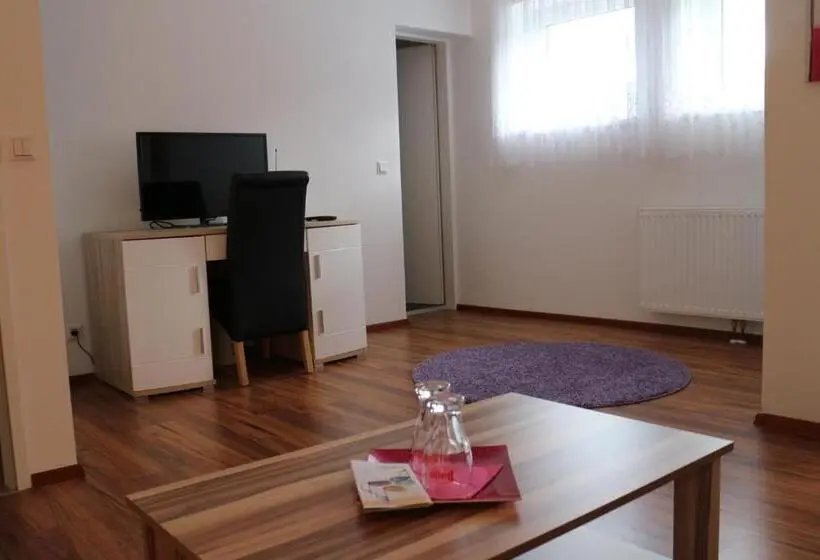 スイート, Pension Fürstenhof