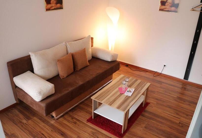 סוויטה, Pension Fürstenhof