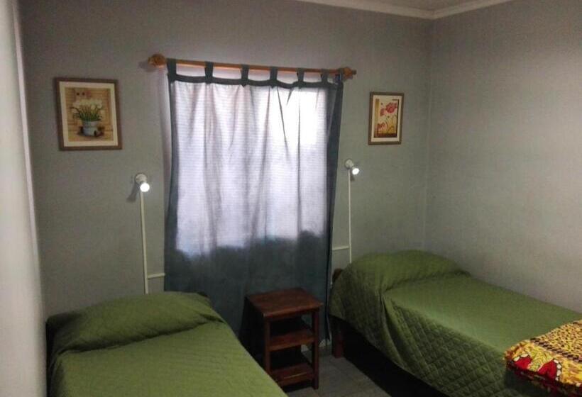 اتاق اکونومی, Hostal Namaste