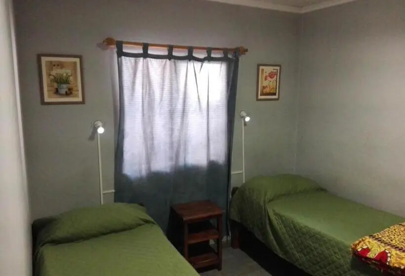 اتاق اکونومی, Hostal Namaste