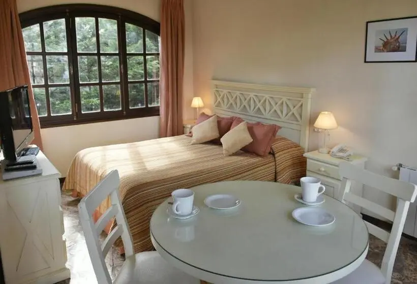 スタンダードスタジオ, Apart Hotel Las Hadas Carilo