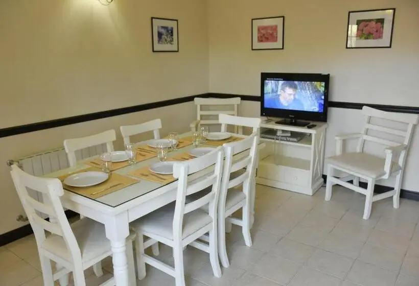 ２ベッドルームハウス, Apart Hotel Las Hadas Carilo