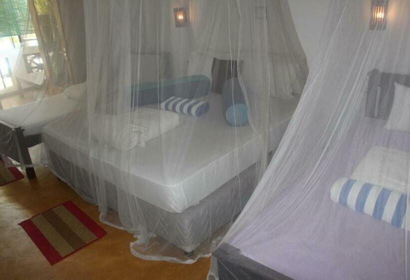 Семейный Номер Deluxe, Frangipani Beach Villa