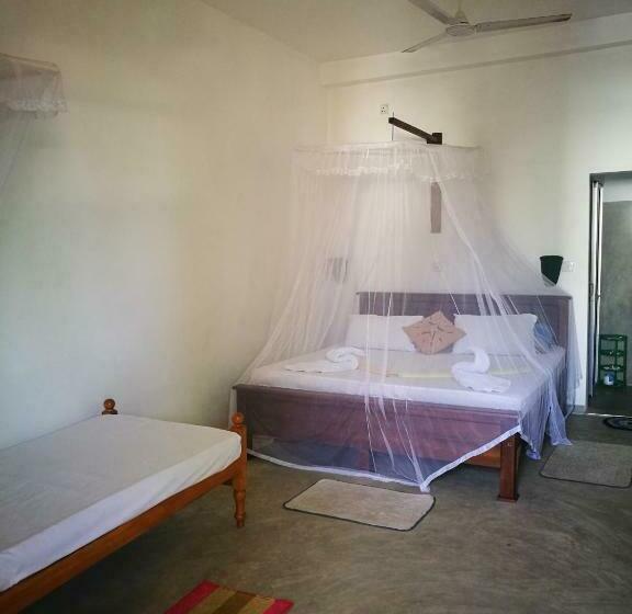 Номер Стандарт Трехместный, Frangipani Beach Villa