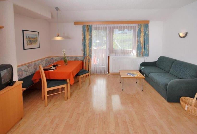 带1个卧室的带阳台的公寓, Apart Hotel Garni Kofler