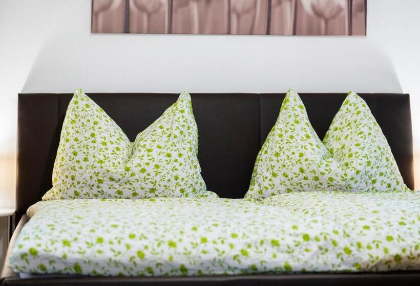 شقة غرفتين, Pension Barbara