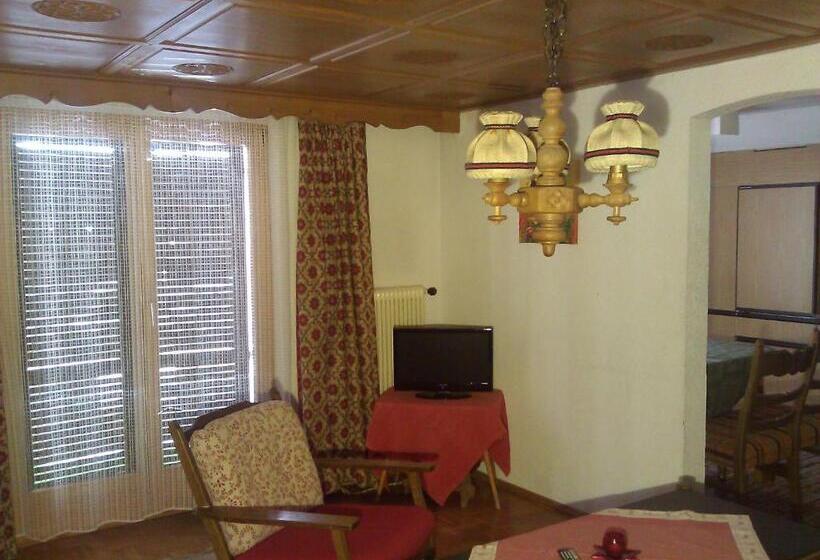 家庭公寓, Pension Stüttler