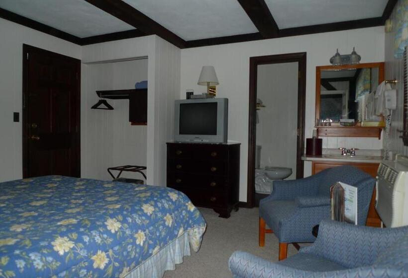 Family Suite, Old Field House