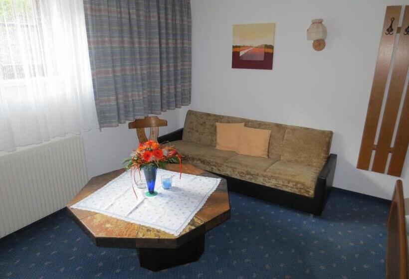 Апартаменты 3 Спальни, Alpenhäusl