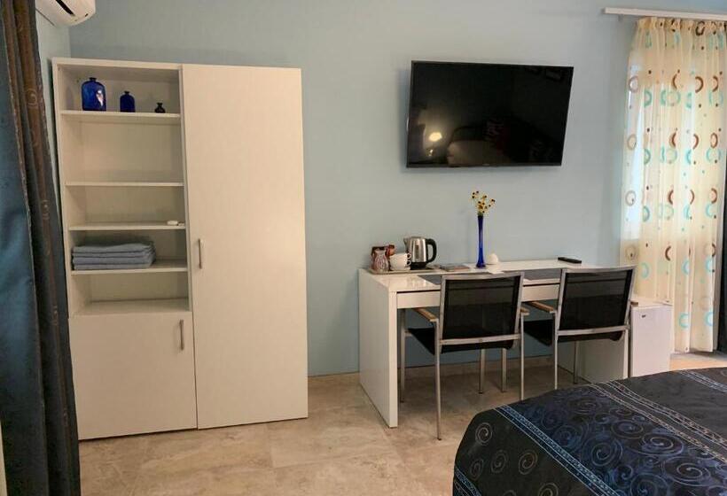 חדר דלוקס לשלושה, Casa Petri