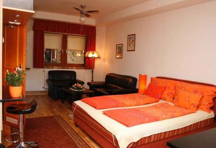 סוויטת ג'וניור, Motel 60
