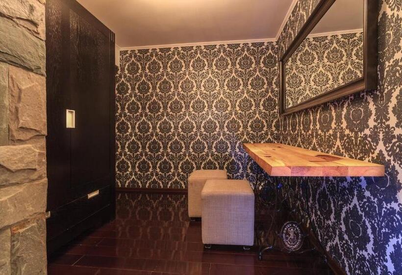 Номер Deluxe Вид на Горы, The Ghetto