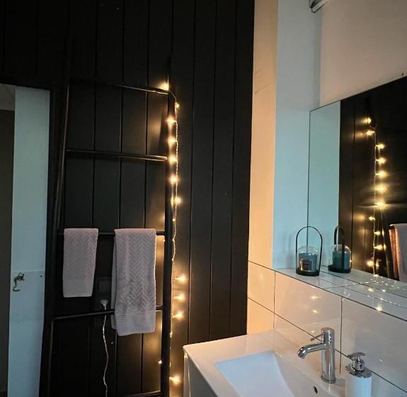 آپارتمان 2 خوابه, The Herring House