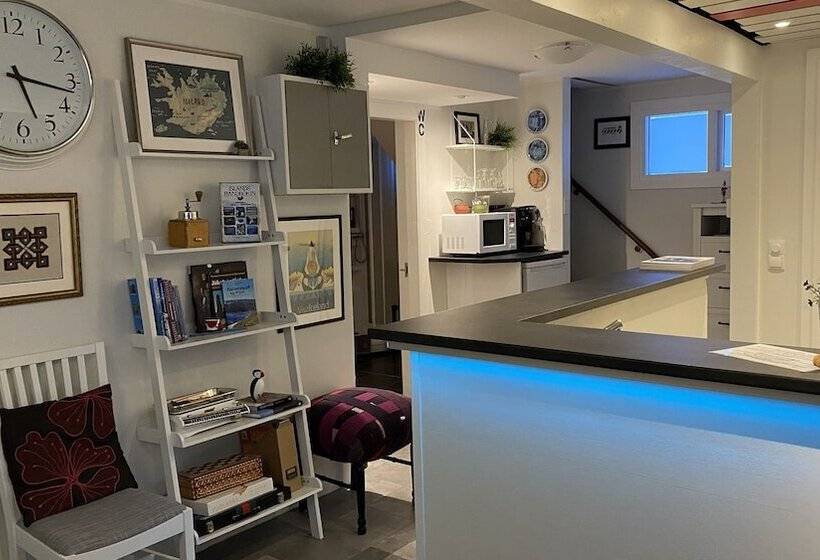 اتاق استاندارد با سرویس بهداشتی مشترک, The Herring House