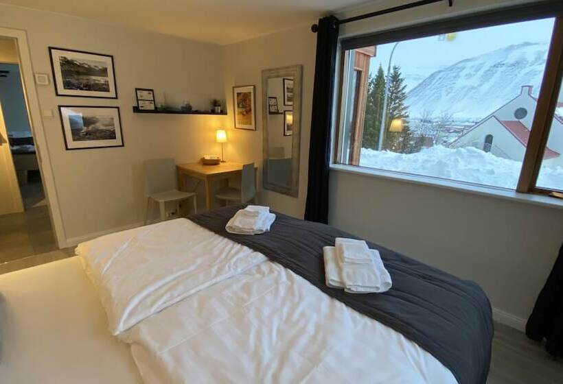 اتاق استاندارد با سرویس بهداشتی مشترک, The Herring House