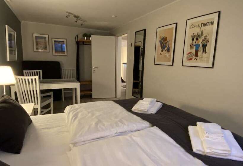 اتاق استاندارد سه تخته با سرویس بهداشتی مشترک, The Herring House
