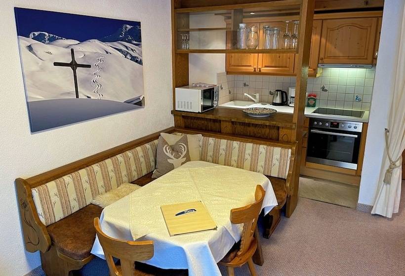 ベーシックワンルーム, Alkira