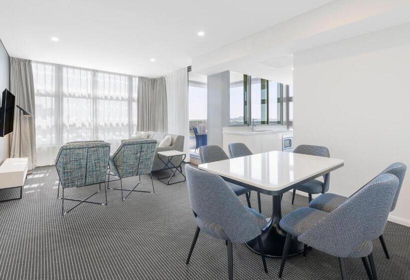 Люкс 2 Спальни, Meriton Suites Zetland