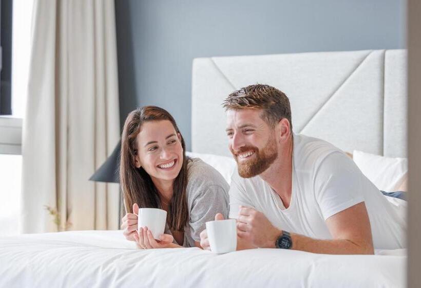 Люкс 2 Спальни, Meriton Suites Zetland