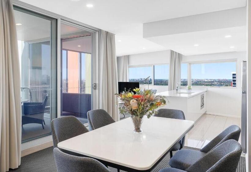 Люкс 2 Спальни, Meriton Suites Zetland