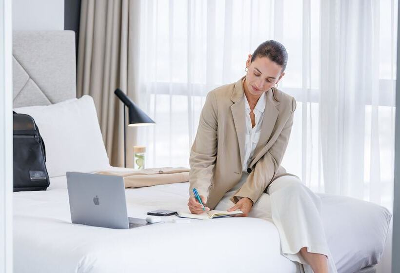 Студия Стандарт, Meriton Suites Zetland