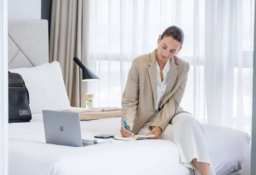 スタンダードスタジオ, Meriton Suites Zetland