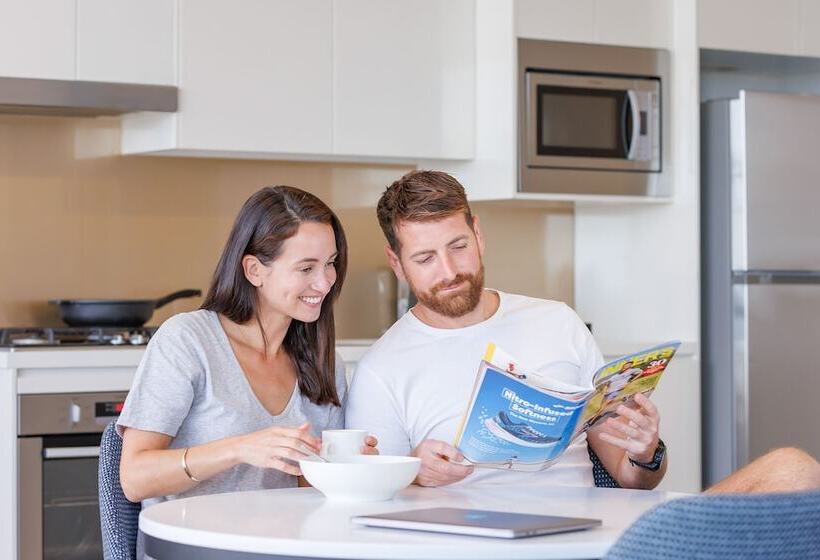 Люкс, Meriton Suites Zetland