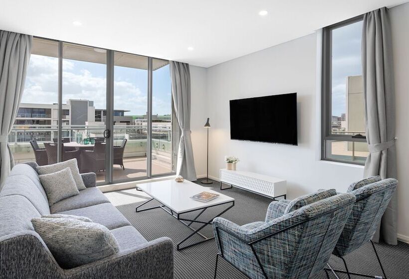 Люкс 3 Спальни, Meriton Suites Zetland
