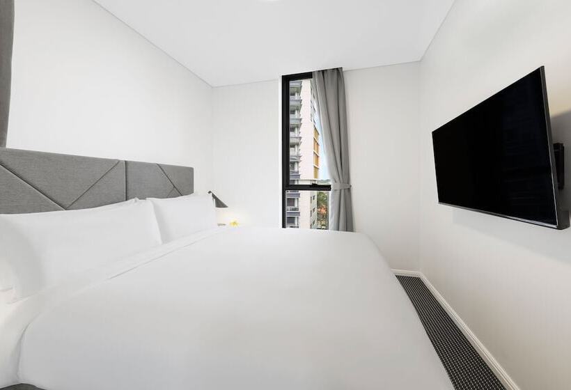 Люкс 3 Спальни, Meriton Suites Zetland