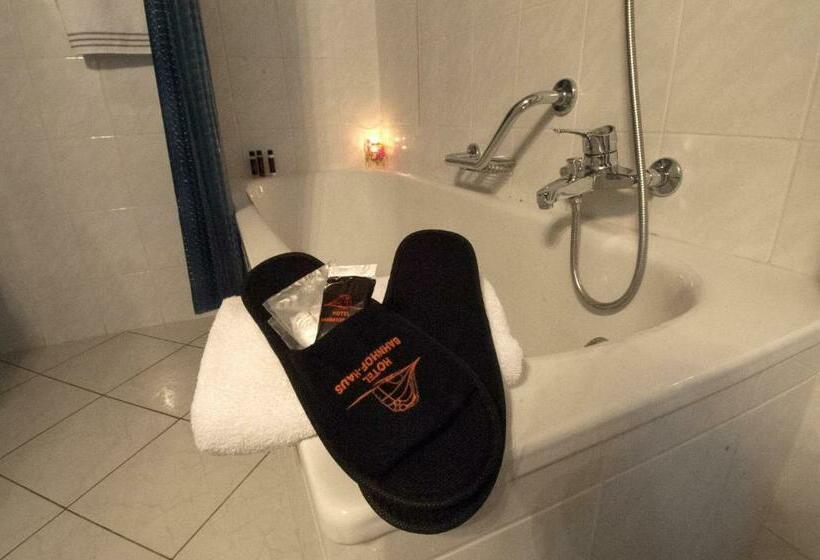 חדר סטנדרט, Bahnhof Haus