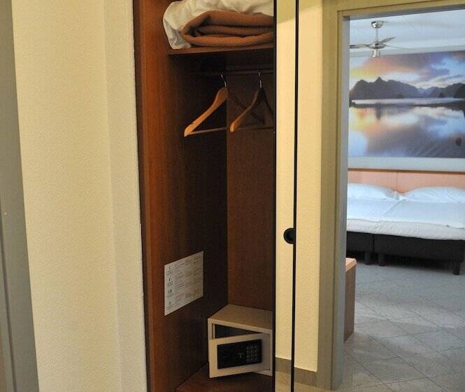 חדר סטנדרט, Bahnhof Haus