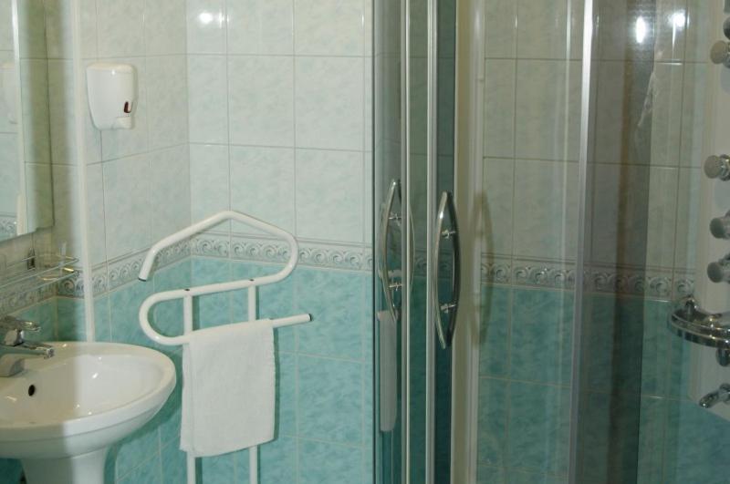 اتاق استاندارد سه نفره, Europe Guesthouse
