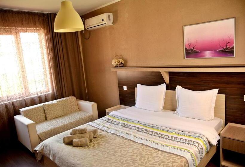 اتاق استاندارد چهار تخته, Guest House Via