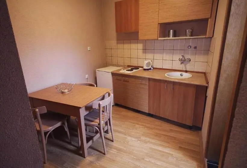Appartement 1 Chambre, Guest House Via