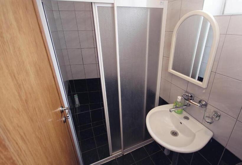 آپارتمان 1 خوابه, Guest House Via