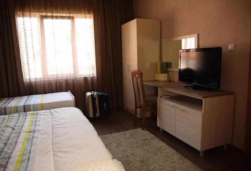 Appartement 1 Chambre, Guest House Via