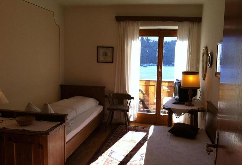 バルコニー付きシングルスタンダードルーム, Josefinenhof