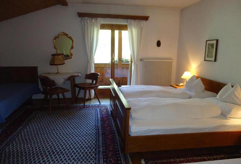 バルコニー付きスタンダードルーム, Josefinenhof