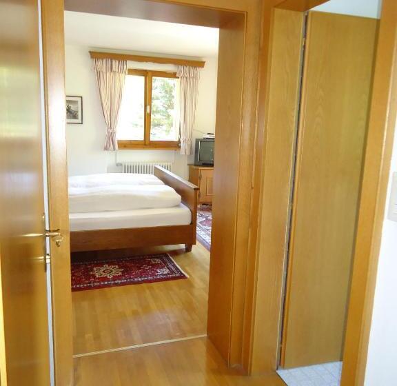 バルコニー付きスタンダードルーム, Josefinenhof