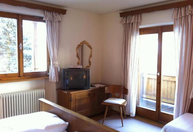 ファミリールーム, Josefinenhof