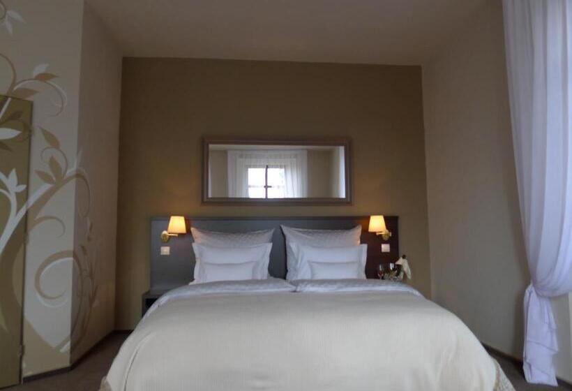 غرفة قياسية رباعية, Penzion štybar