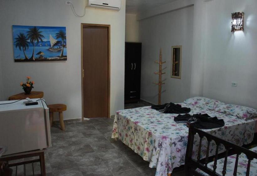 标准三人间, Pousada Costa Tropical