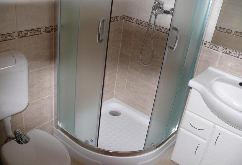 غرفة قياسية, Tip Top Lak Vendégház