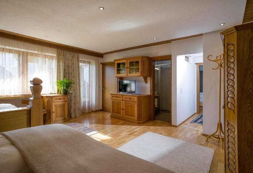 Апартаменты 1 Спальня с Балконом, Gästehaus Rauch