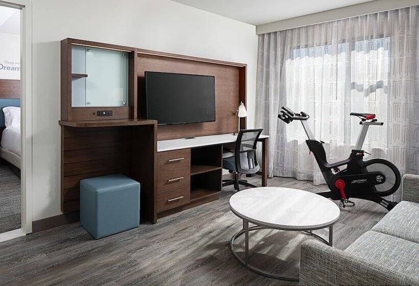 Люкс Адаптированный для Инвалидов, Even Hotel Alpharetta Avalon Area, An Ihg