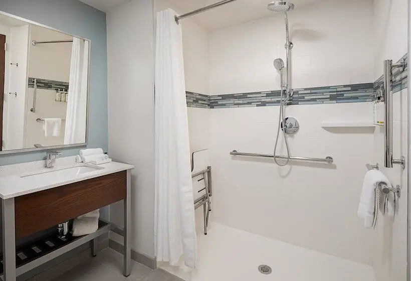 身障者適用スイートルーム, Even Hotel Alpharetta   Avalon Area, An Ihg
