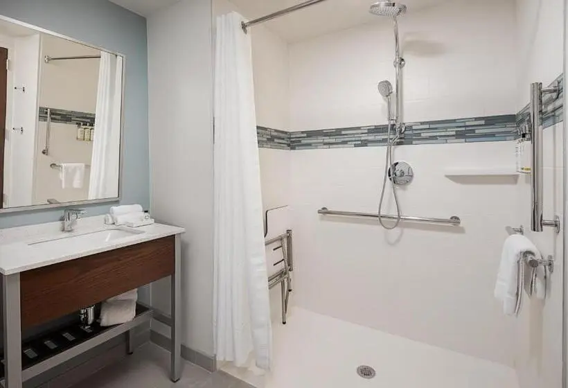 身障者適用キングサイズベッドルーム, Even Hotel Alpharetta   Avalon Area, An Ihg
