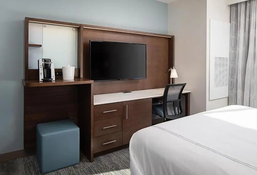 キングサイズベッドのスタンダードルーム, Even Hotel Alpharetta   Avalon Area, An Ihg