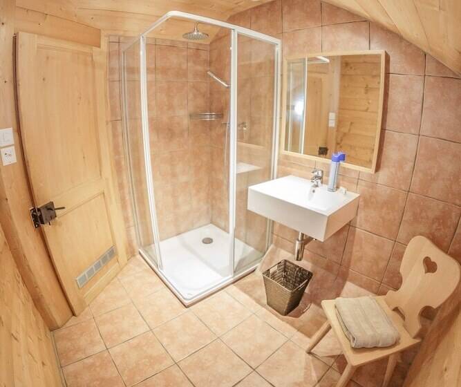 חדר דלוקס לשלושה, Guest House Du Grand Paradis On Piste